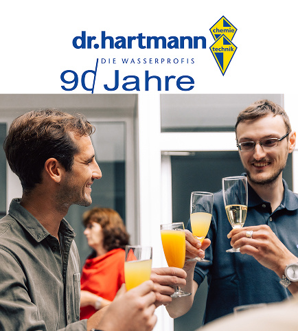 Employees at the 90th anniversary celebration of Dr. Hartmann Chemietechnik